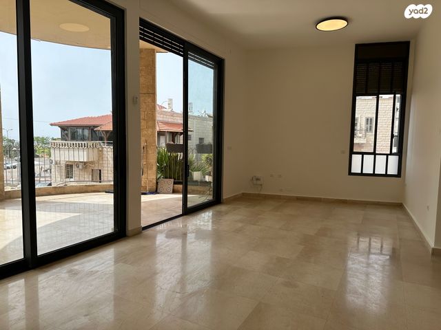 דירה, קדם, עג'מי, גבעת העליה, תל אביב יפו