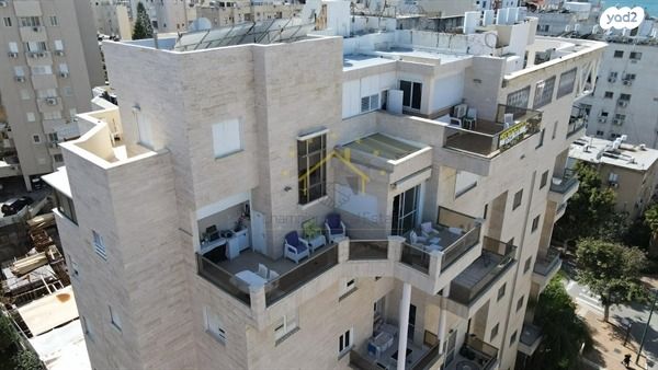 גג/ פנטהאוז, שדרות ירושלים, מרכז העיר דרום, נתניה