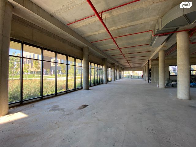 משרדים, קיסריה