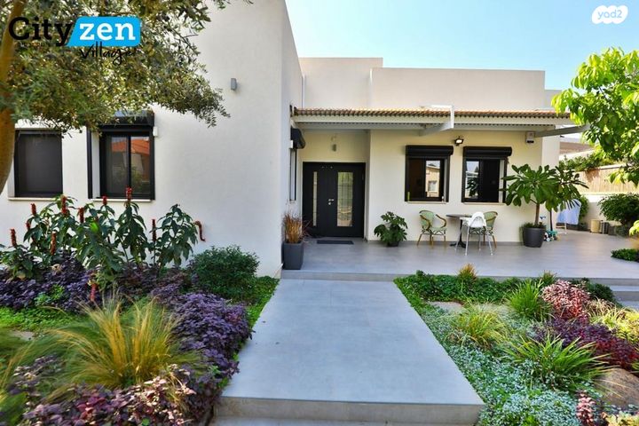 דו משפחתי, אבן יהודה