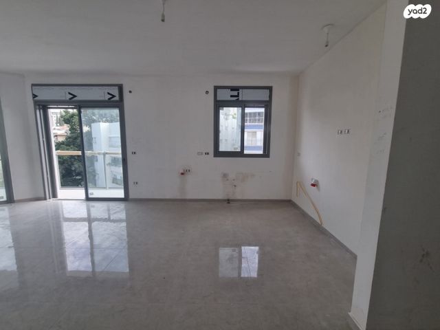 דירה, המרי, שינקין, גבעתיים