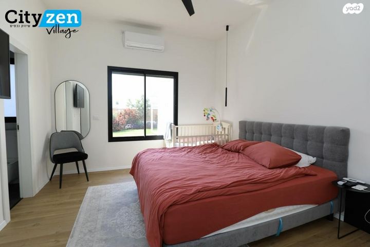 דו משפחתי, אבן יהודה