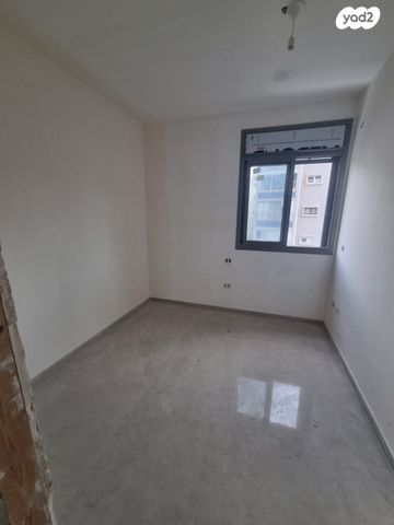 דירה, המרי, שינקין, גבעתיים