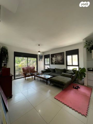 שדרות ירושלים 