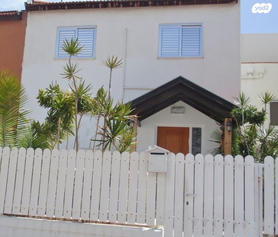 דו משפחתי, תרשיש, קרית גת