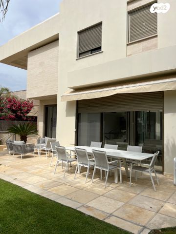 בית פרטי/ קוטג', הרצליה