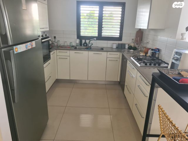 גג/ פנטהאוז, קרית ויצמן, רעננה