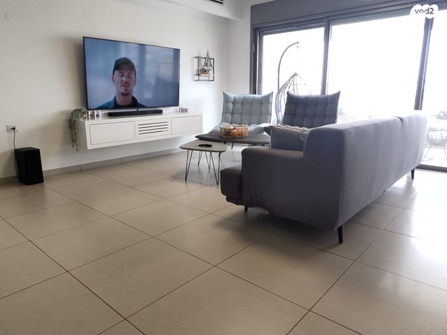 דירה, אורנית