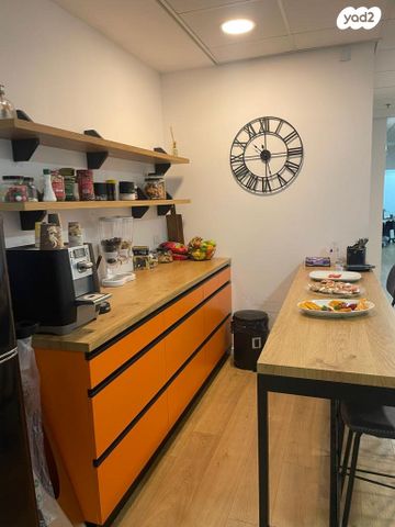 משרדים, נתניה