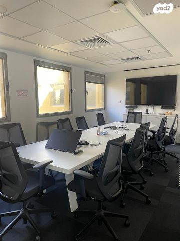 משרדים, נתניה