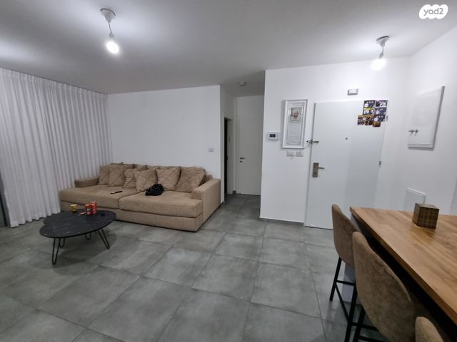 דירה, אריאל שרון, נווה שרון / שער העיר, נתיבות