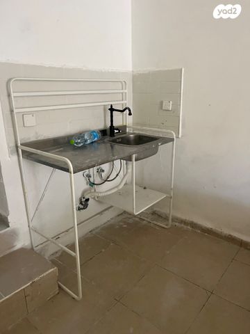 דירה, בלפור 17, הדר מרכז, חיפה