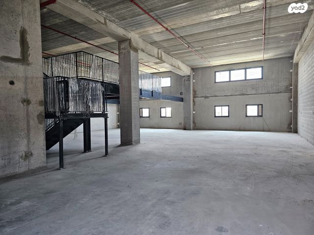 אזור תעשיה א