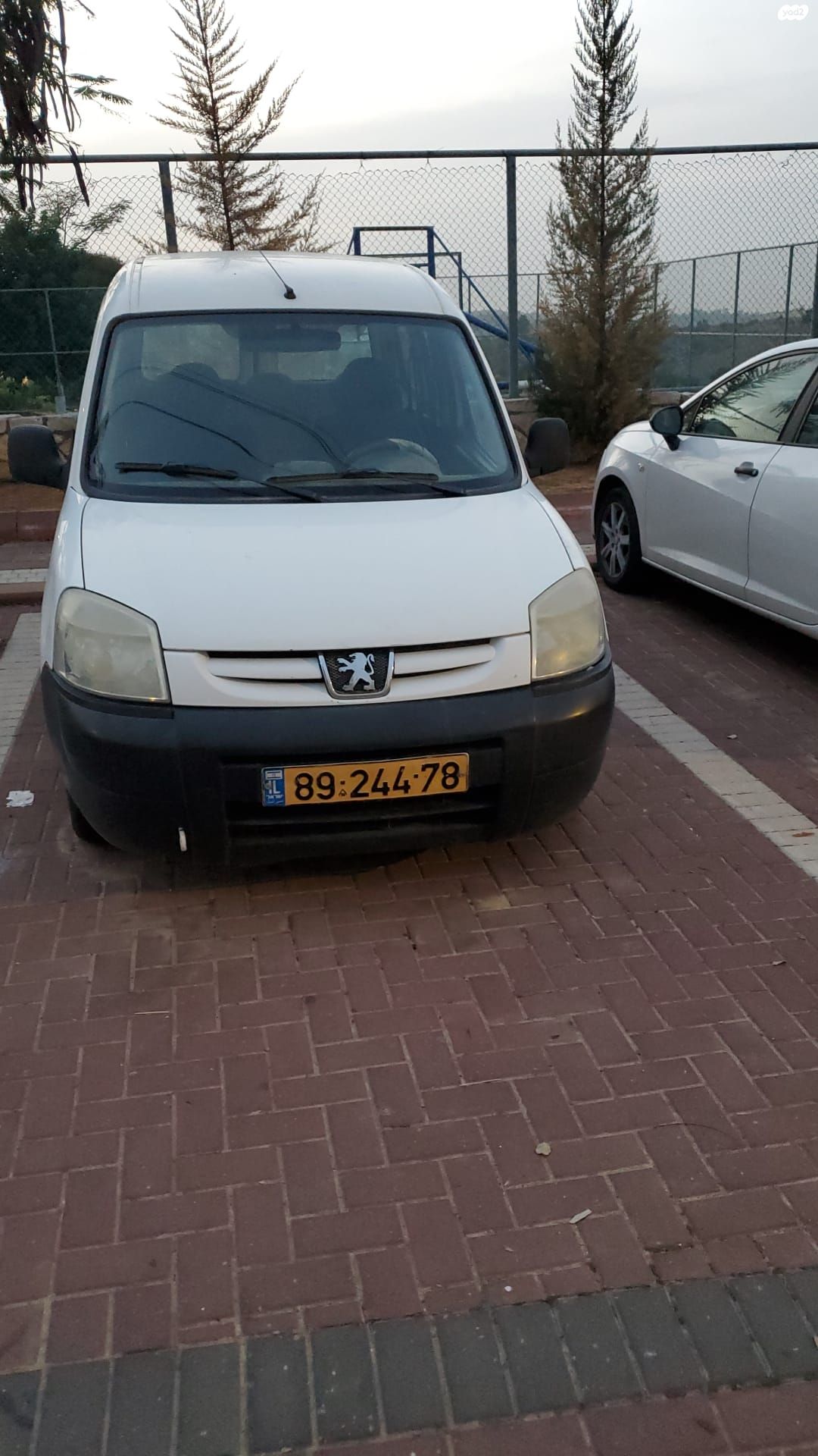 מודעת רכב פיג'ו פרטנר
