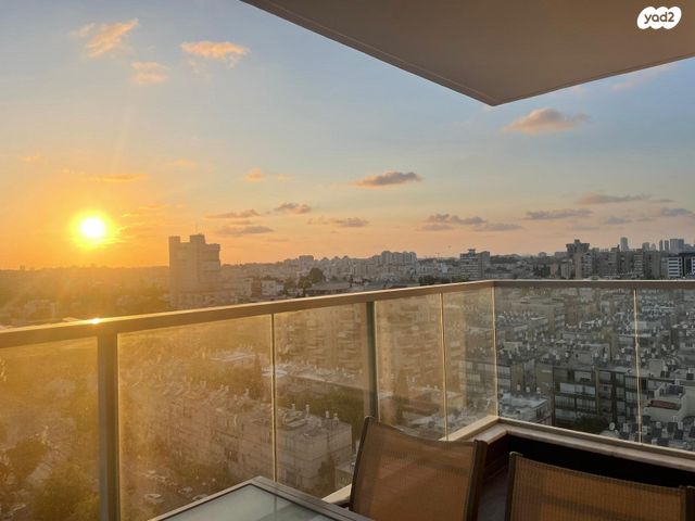 דירה, דגניה 2, ח-501, חולון