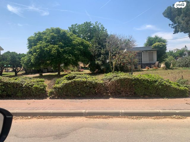 בית פרטי/ קוטג', בית יצחק שער חפר