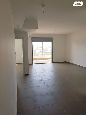 דירה, גבעת אוסישקין, נהריה