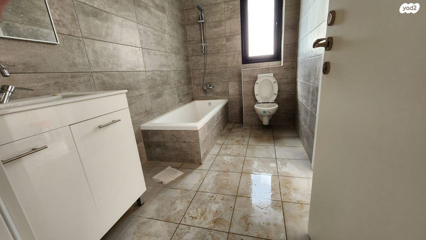 דירת גן, אופקים