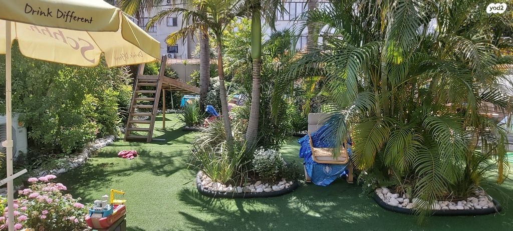 דו משפחתי, הרב ז. גולד, נאות גנים, נתניה