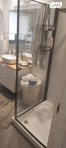 דו משפחתי, הרב ז. גולד, נאות גנים, נתניה