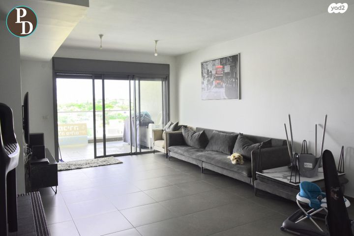 דירה, האושר, שרונה, כפר יונה