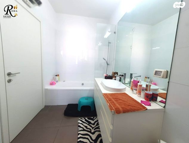 בית פרטי/ קוטג', סביון