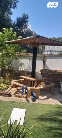 דו משפחתי, הרב ז. גולד, נאות גנים, נתניה