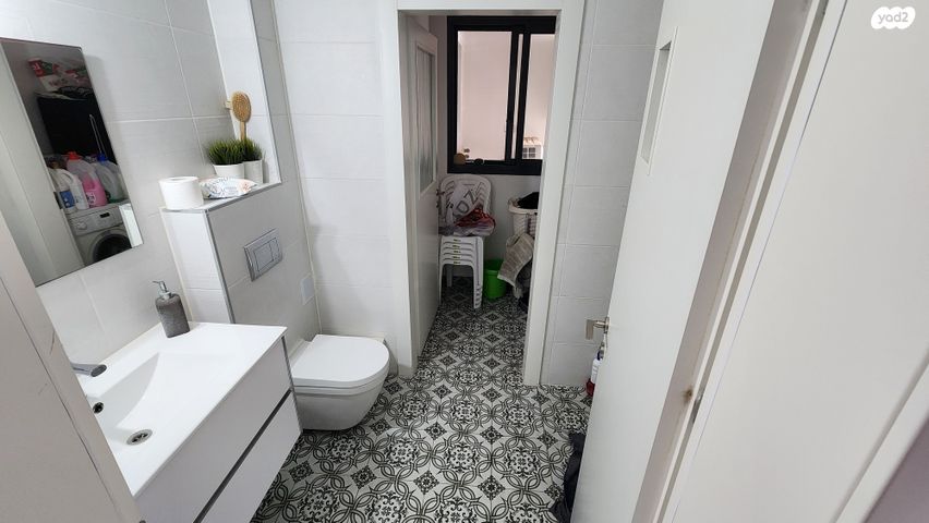 דירת גן, נרקיס 14, הפרחים, חריש