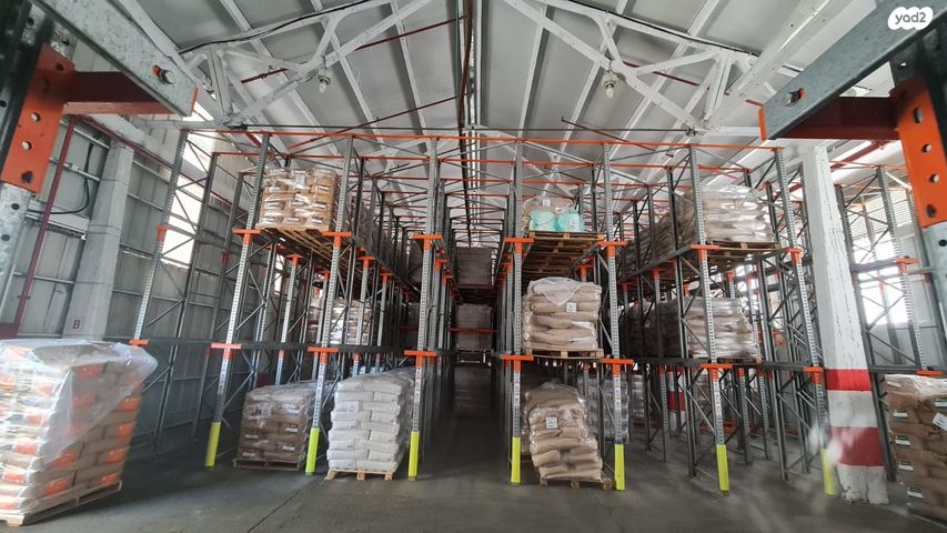 מבני תעשיה, צומת הקריות, חוף שמן, חיפה