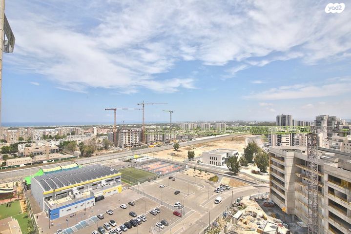 דירה, ש"י עגנון, משכנות האומנים, קרית מוצקין