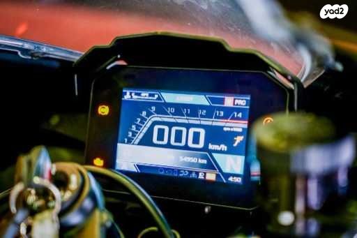 אפריליה RSV4R