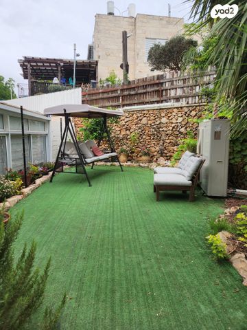 דו משפחתי, כרמים, מעוז ציון א', מבשרת ציון