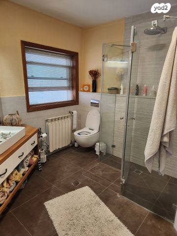 דו משפחתי, כרמים, מעוז ציון א', מבשרת ציון