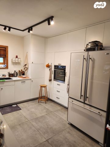 דו משפחתי, כרמים, מעוז ציון א', מבשרת ציון