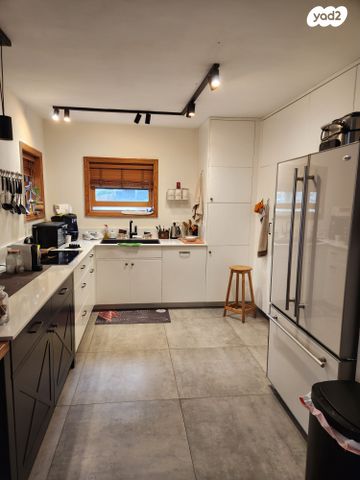 דו משפחתי, כרמים, מעוז ציון א', מבשרת ציון