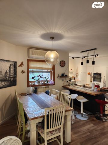 דו משפחתי, כרמים, מעוז ציון א', מבשרת ציון