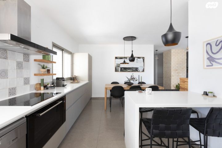 גג/ פנטהאוז, נהריה