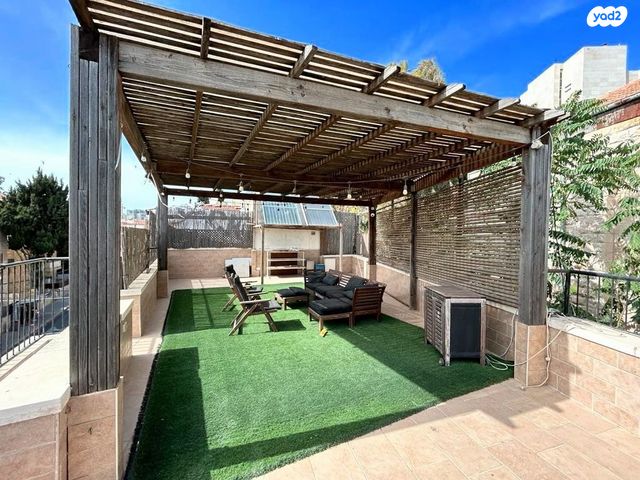 גג/ פנטהאוז, מנחם אוסישקין, רחביה, ירושלים