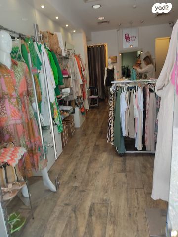 חנויות/ שטח מסחרי, הרצליה