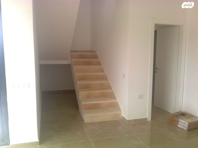 גג/ פנטהאוז, רועי קליין 1, נווה שמיר רמת בית שמש ה-1, בית שמש