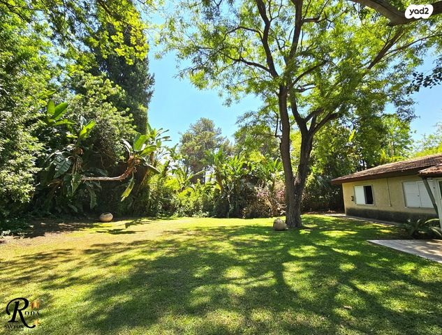 בית פרטי/ קוטג', סביון