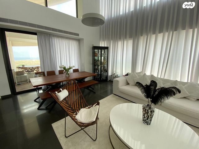 פנינה זלצמן 