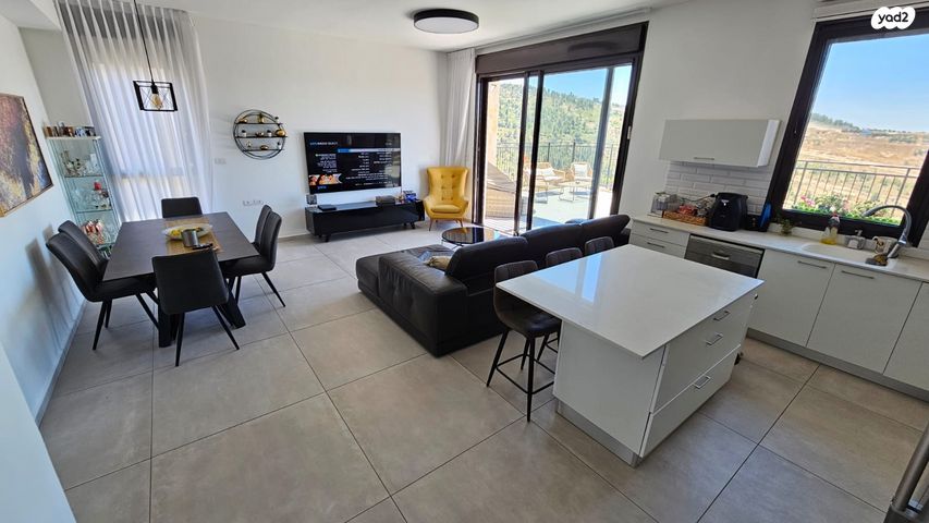 גג/ פנטהאוז, אבנר חי שאקי, גילה, ירושלים