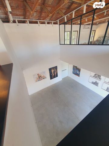 בניין משרדים