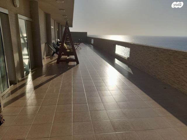 גג/ פנטהאוז, דרך בן גוריון 41, הגבול רוטשילד, בת ים