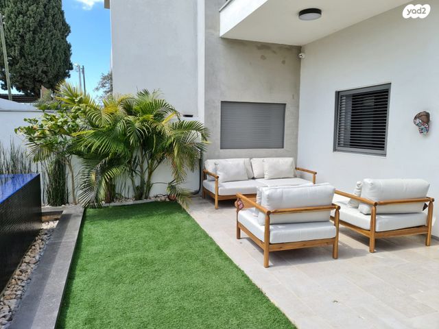 בית פרטי/ קוטג', מתחם גרינברג, הוד השרון