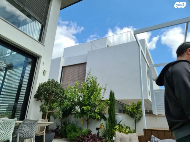 בית פרטי/ קוטג', מתחם גרינברג, הוד השרון