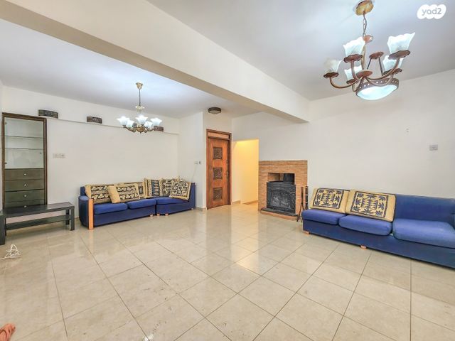 דירה, יעקב טהון, ירושלים