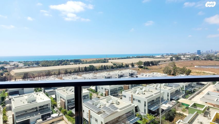 דירה, דולפין 2, גלי כרמל, טירת כרמל