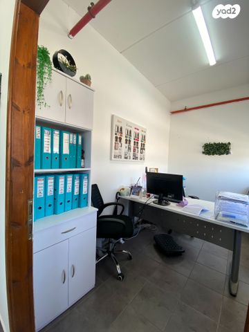 משרדים, פארק תעשיות עמק חפר